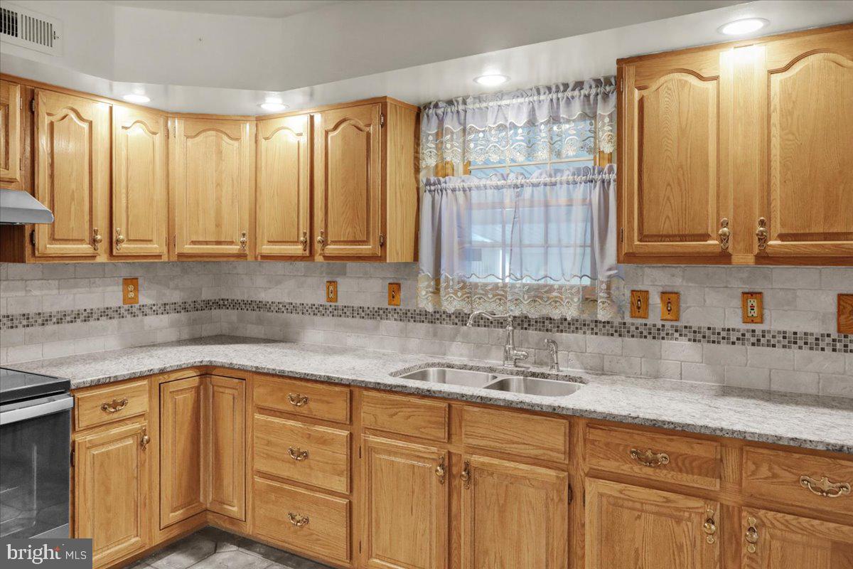 809 Whitner Road Reading, PA 19605 - Photo 17 of 50