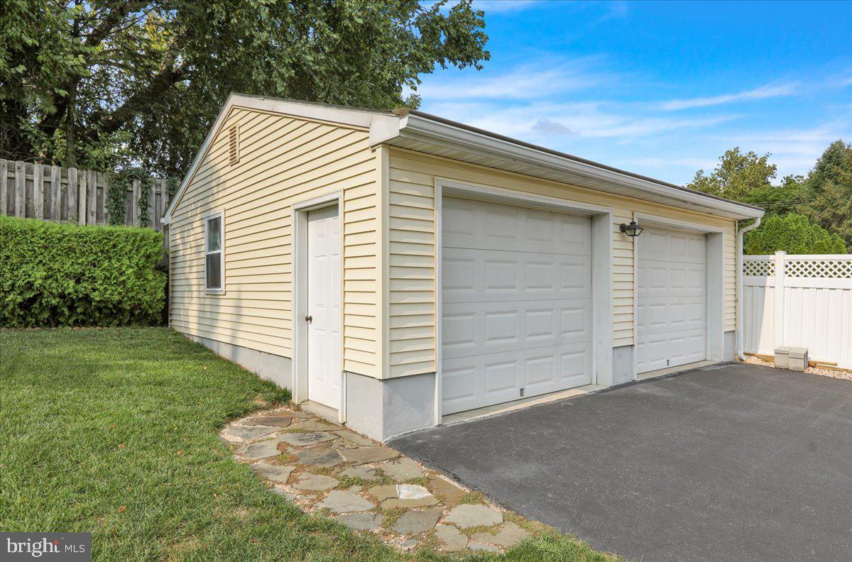 809 Whitner Road Reading, PA 19605 - Photo 7 of 50