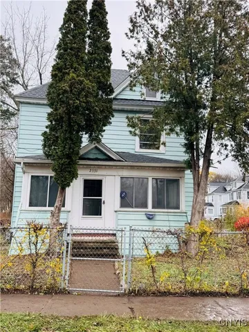 $110,999 | 2331 Midland Avenue, Syracuse, NY 13205