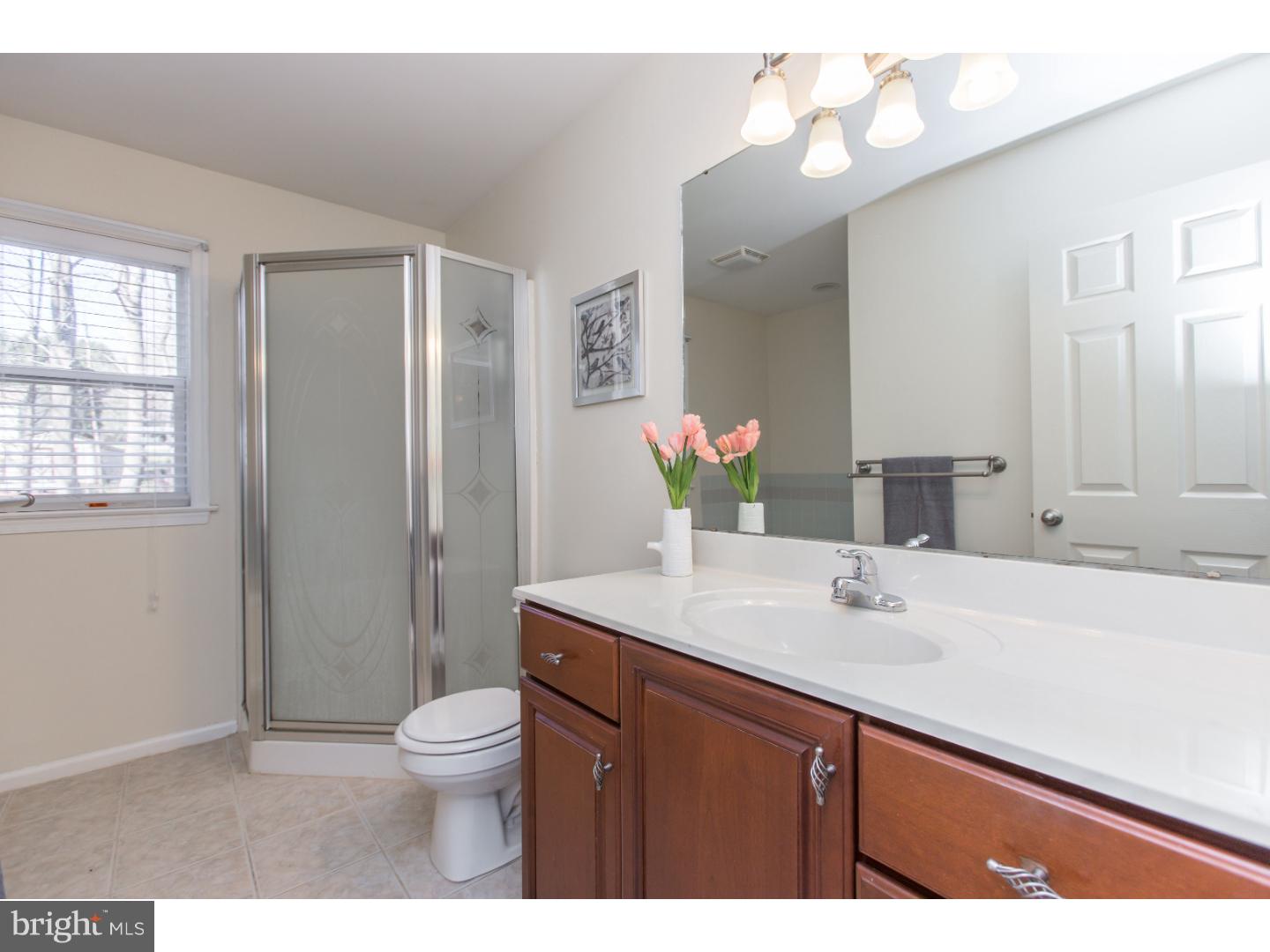 112 Ruthland Avenue Coatesville, PA 19320 - Photo 14 of 25 Master Bathroom