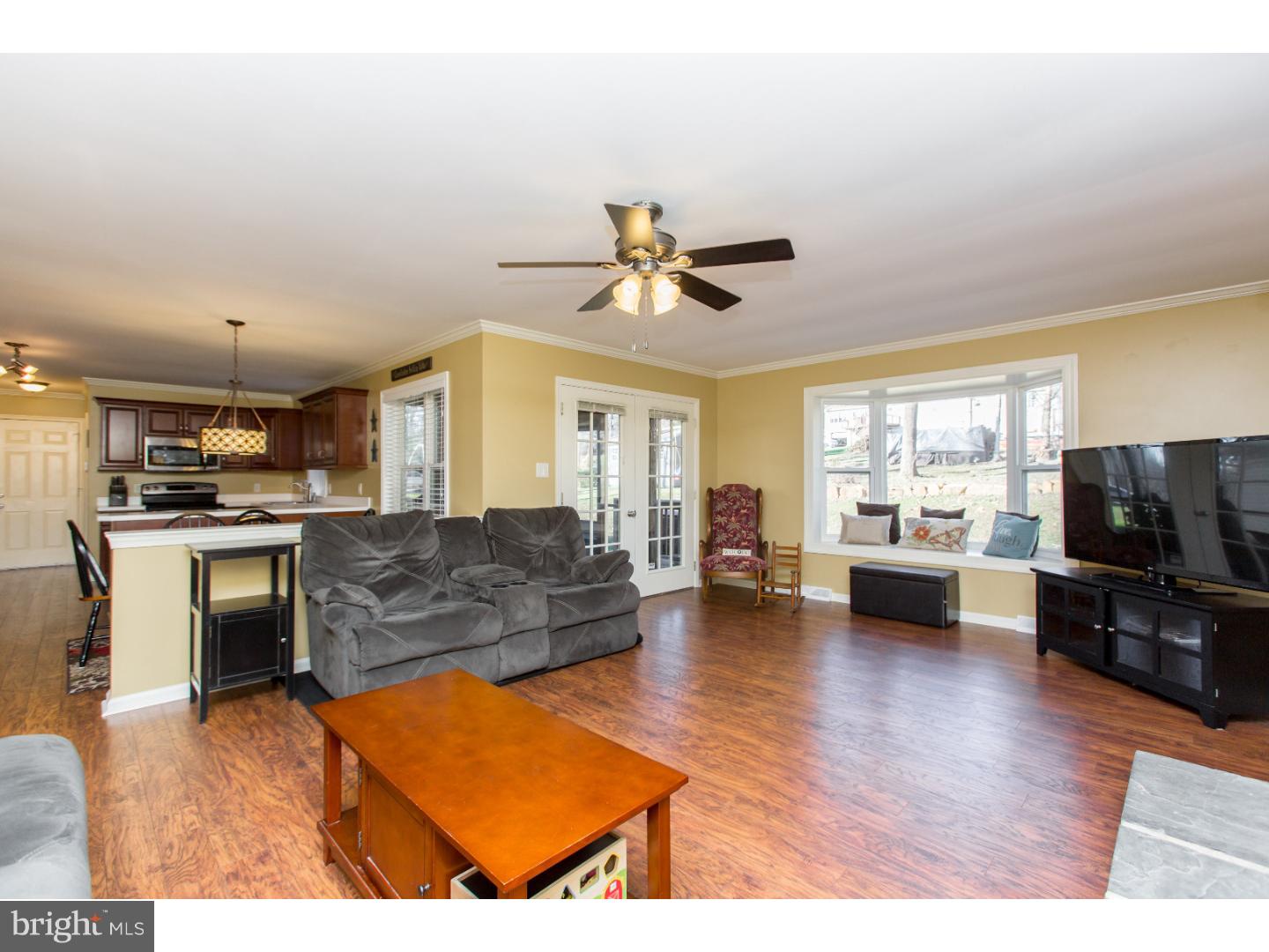 112 Ruthland Avenue Coatesville, PA 19320 - Photo 4 of 25 Family Room