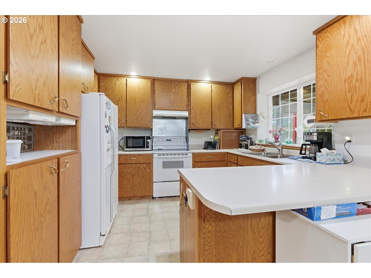 26100 Alpine Road Monroe, OR 97456 - Photo 16 of 45