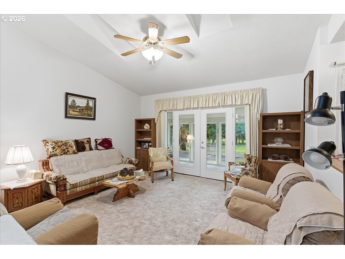 26100 Alpine Road Monroe, OR 97456 - Photo 8 of 45