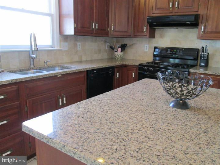 105 Forrest Drive Sinking Spring, PA 19608 - Photo 20 of 25
