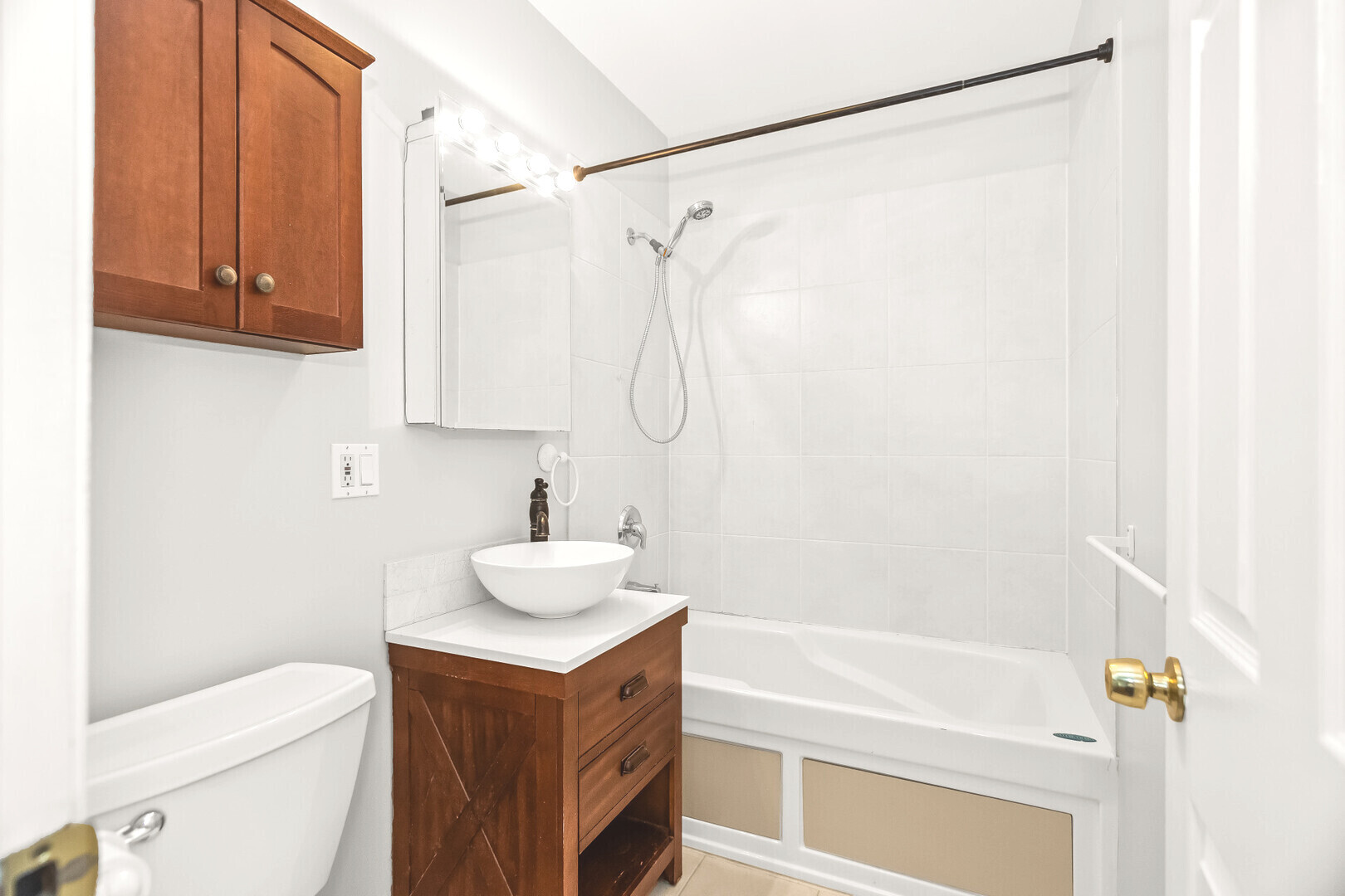 1819 West Touhy Avenue, Unit 6 Chicago, IL 60626 - Photo 15 of 23
