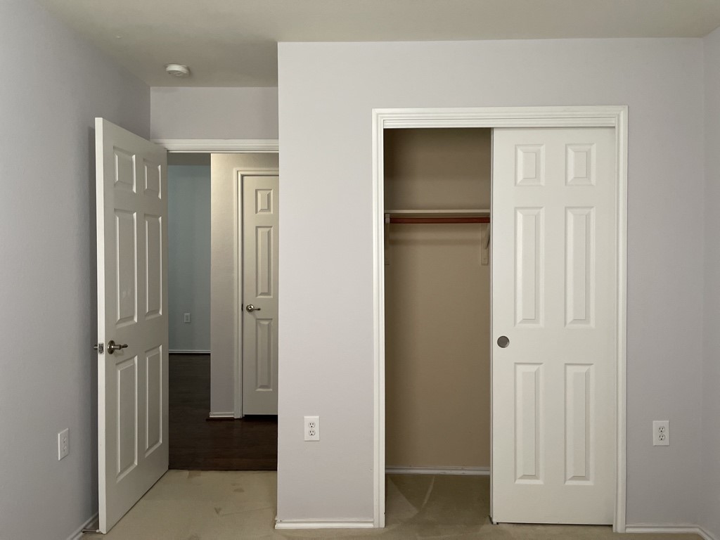 9005 Sun Shower Bend Austin, TX 78724 - Photo 16 of 20 Bedroom with closet