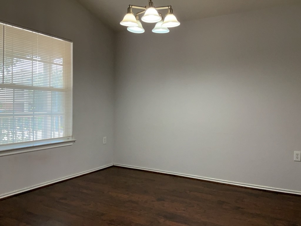 9005 Sun Shower Bend Austin, TX 78724 - Photo 4 of 20 Formal dining space