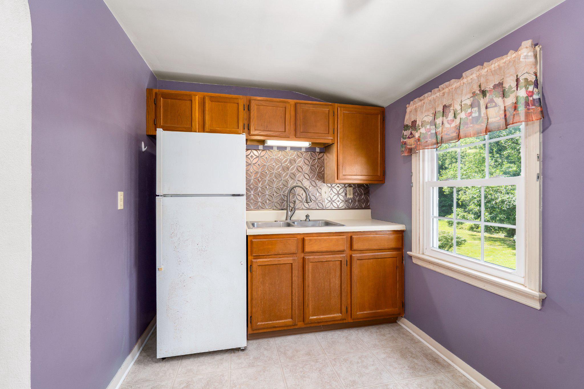 806 Long Bar Harbor Road Abingdon, MD 21009 - Photo 27 of 41 Upper level second kitchen.
