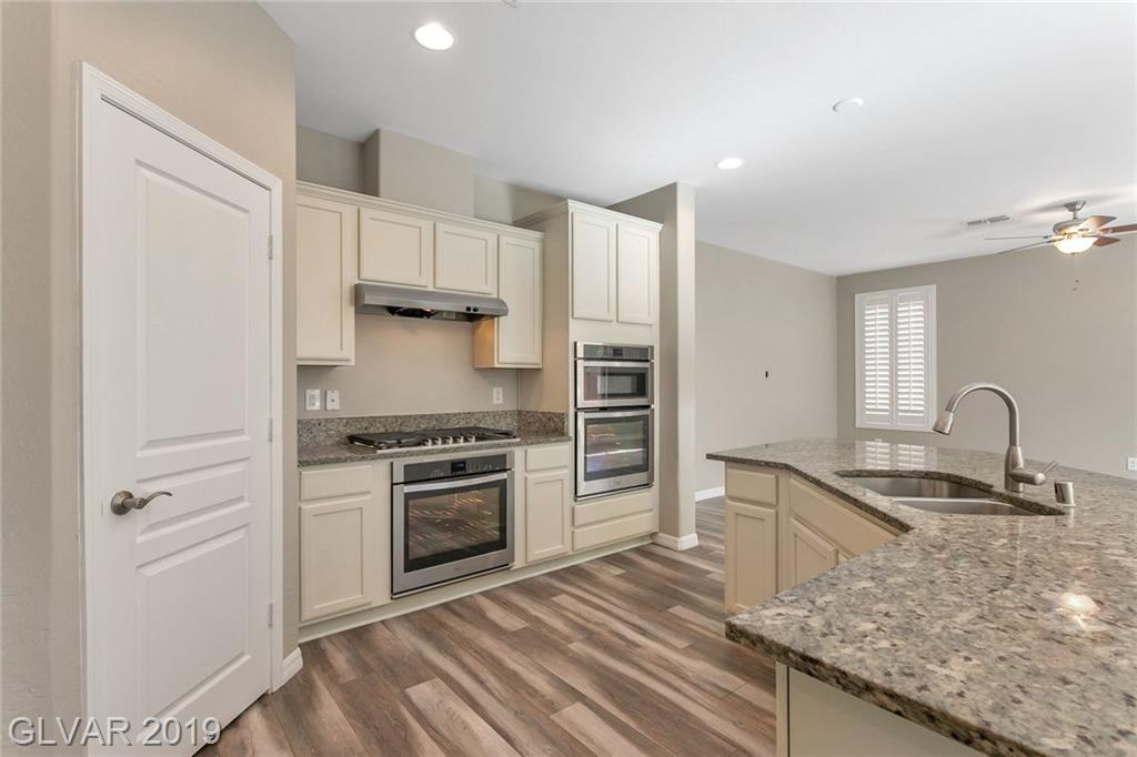 10935 Hunting Hawk Road Las Vegas, NV 89179 - Photo 5 of 23