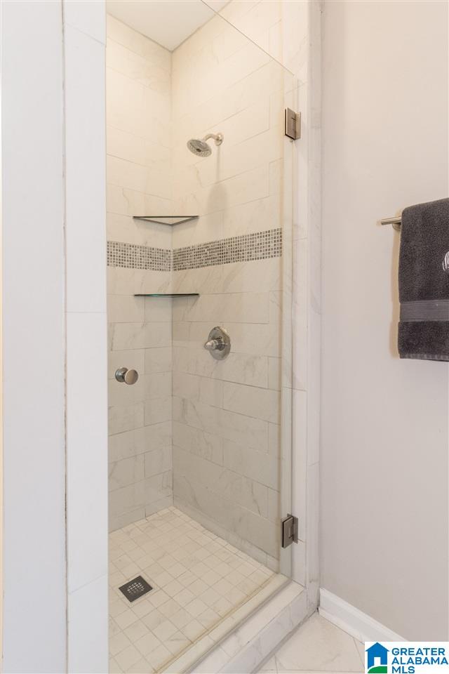 917 Irving Road Birmingham, AL 35209 - Photo 31 of 42