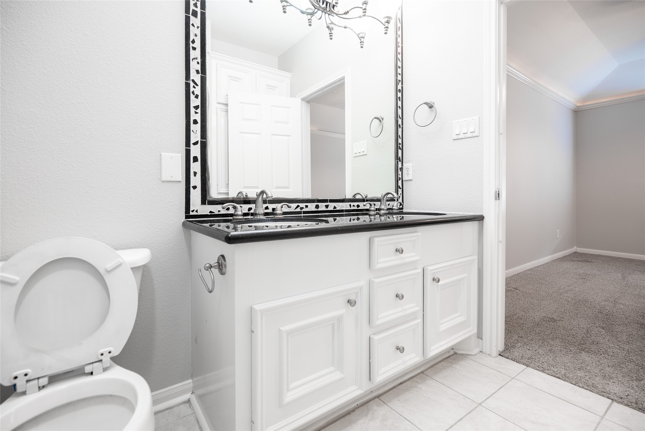 13165 Snow Lane, Unit 1 Willis, TX 77318 - Photo 19 of 34 a view of hallway with washer and dryer