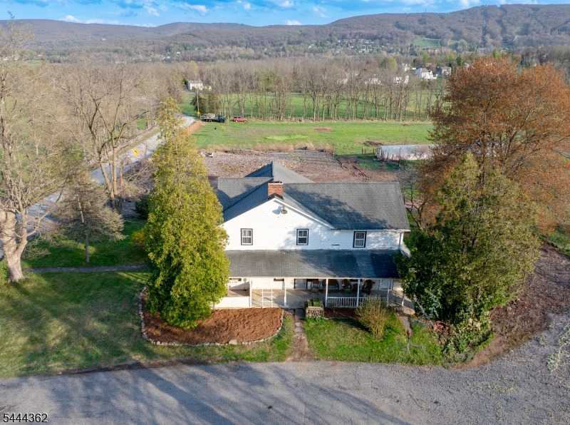 134 Drew Road Vernon, NJ 07461 - Photo 4 of 42