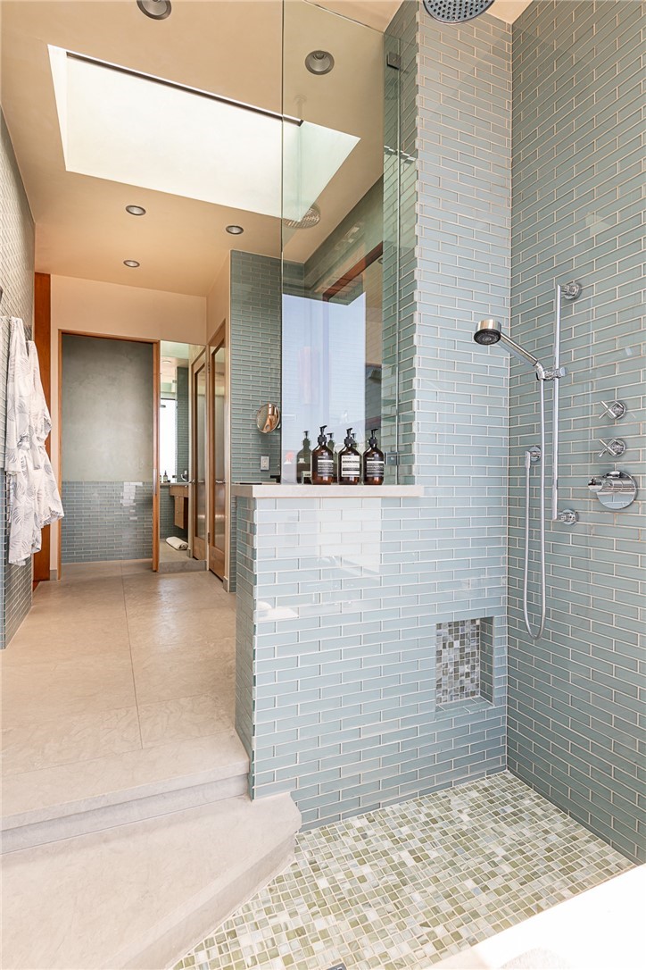 2804 The Strand Manhattan Beach, CA 90266 - Photo 44 of 51 a bathroom with a sink