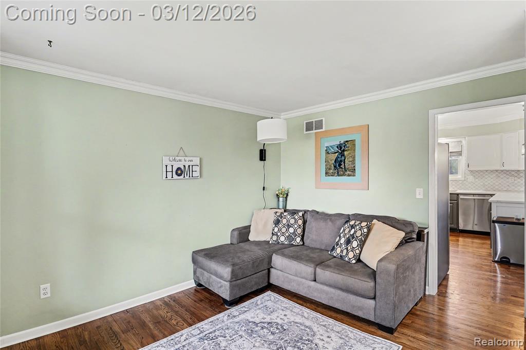 453 North Hughes Road Howell, MI 48843 - Photo 7 of 26 Gallery Image 7