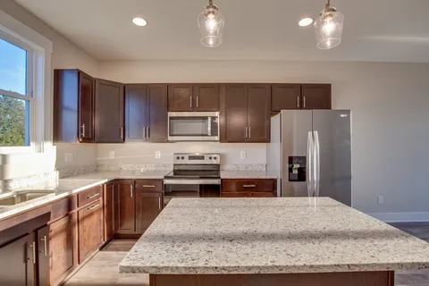 $1,695 | 203 Harper Landing, Chapel Hill, TN 37034