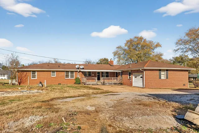 $310,000 | 601 Pleasantwood Drive, Mount Pleasant, TN 38474