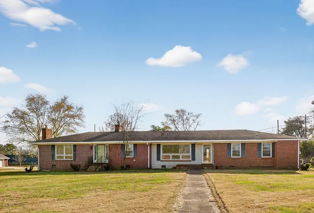 $310,000 | 601 Pleasantwood Drive, Mount Pleasant, TN 38474