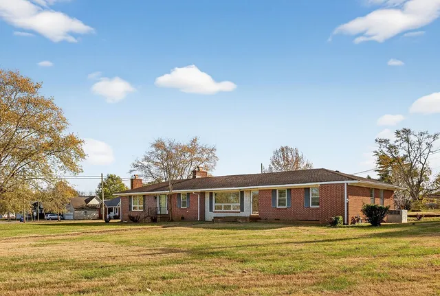 $310,000 | 601 Pleasantwood Drive, Mount Pleasant, TN 38474