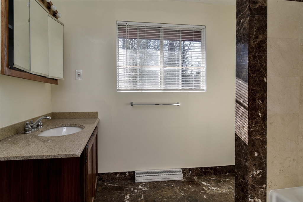 29 Indian Ridge Road Natick, MA 01760 - Photo 16 of 30 Gallery Image 16