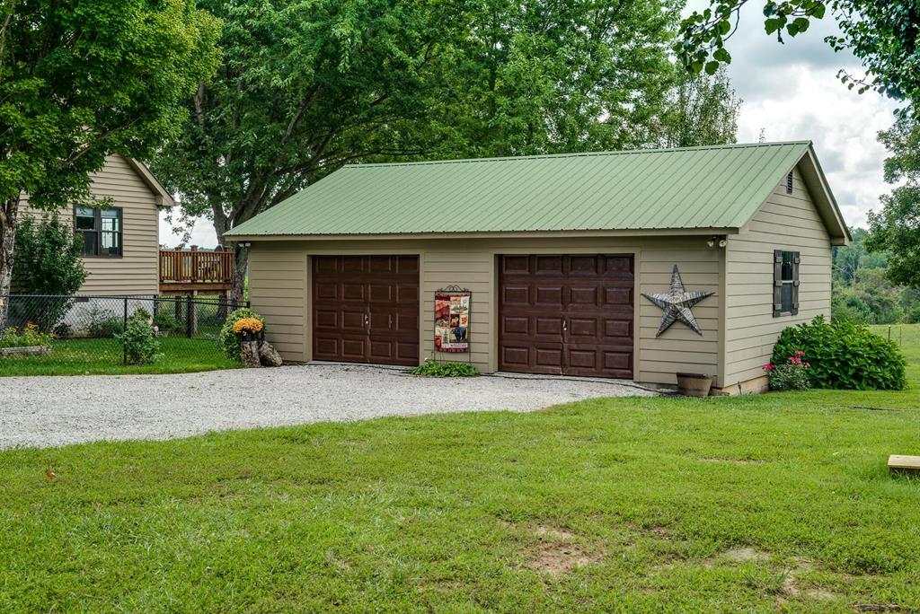 1170 Golden Pointe Road Spencer, TN 38585 - Photo 18 of 30 Gallery Image 18