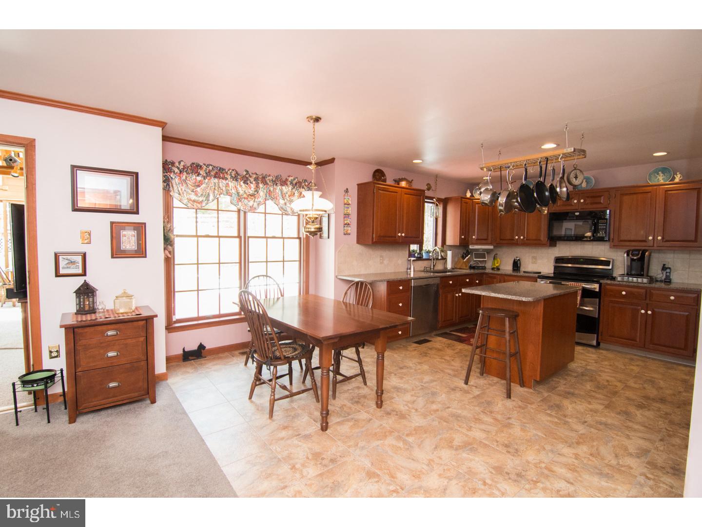 2863 Hauck Road Green Lane, PA 18054 - Photo 8 of 25 Kitchen