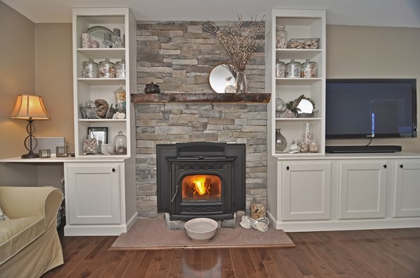 363 Mendon Road Northbridge, MA 01534 - Photo 7 of 24 Gallery Image 7