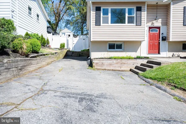 $415,000 | 6705 Hastings Drive, Capitol Heights, MD 20743