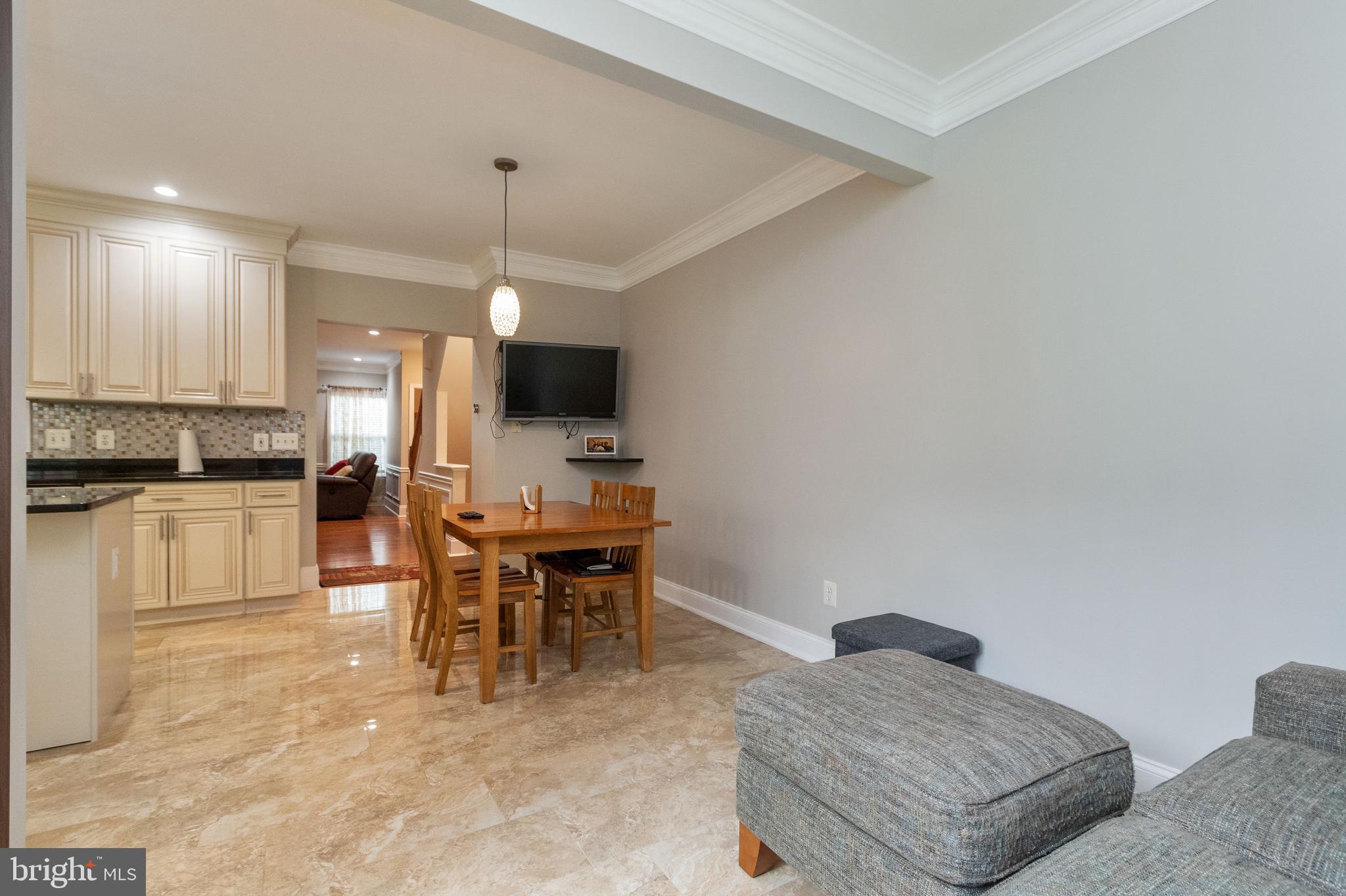 18775 Trident Square Leesburg, VA 20176 - Photo 17 of 51 Large bump outs all 3 levels