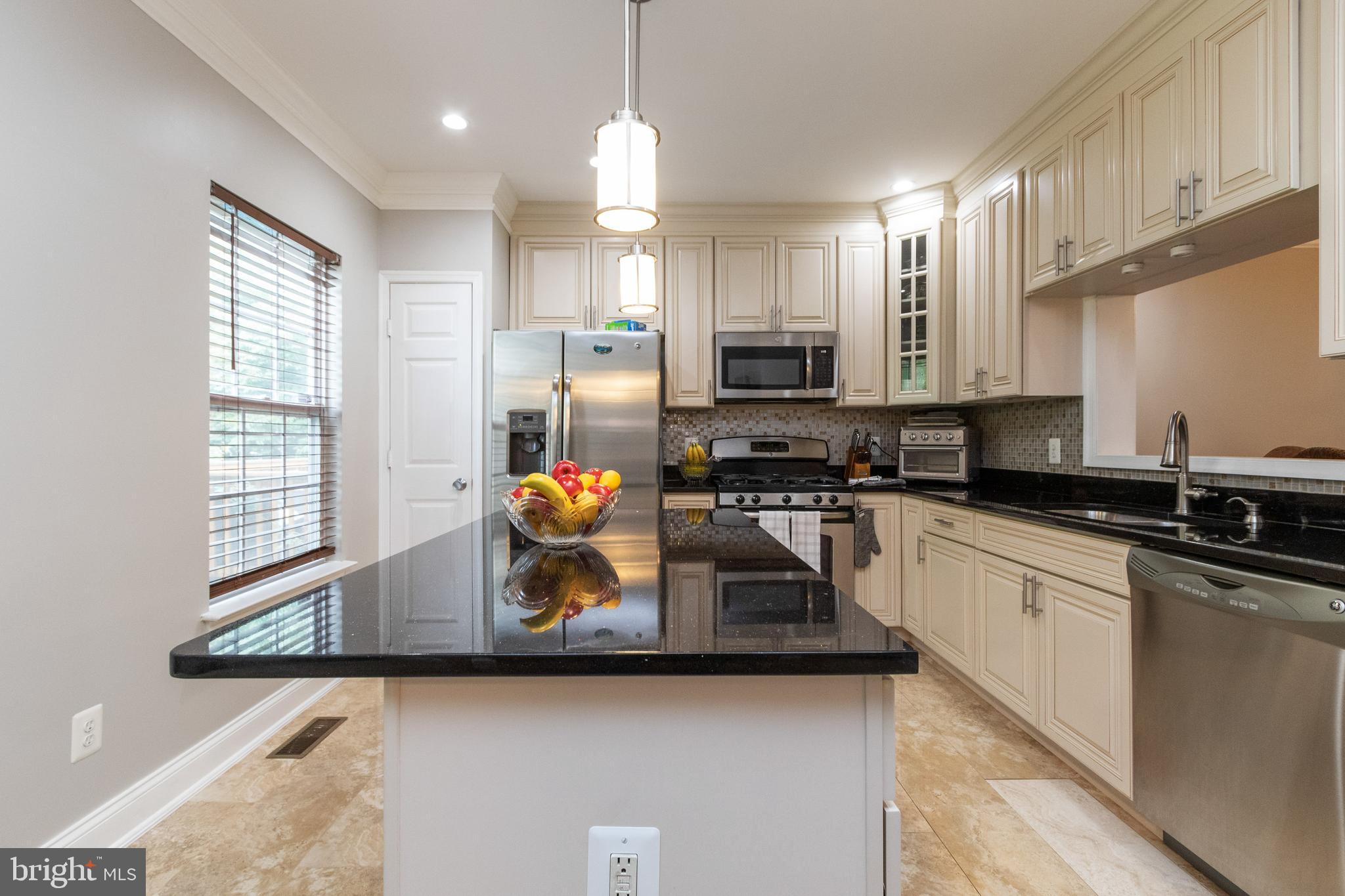 18775 Trident Square Leesburg, VA 20176 - Photo 19 of 51 Cabinets, flooring, and counters updated