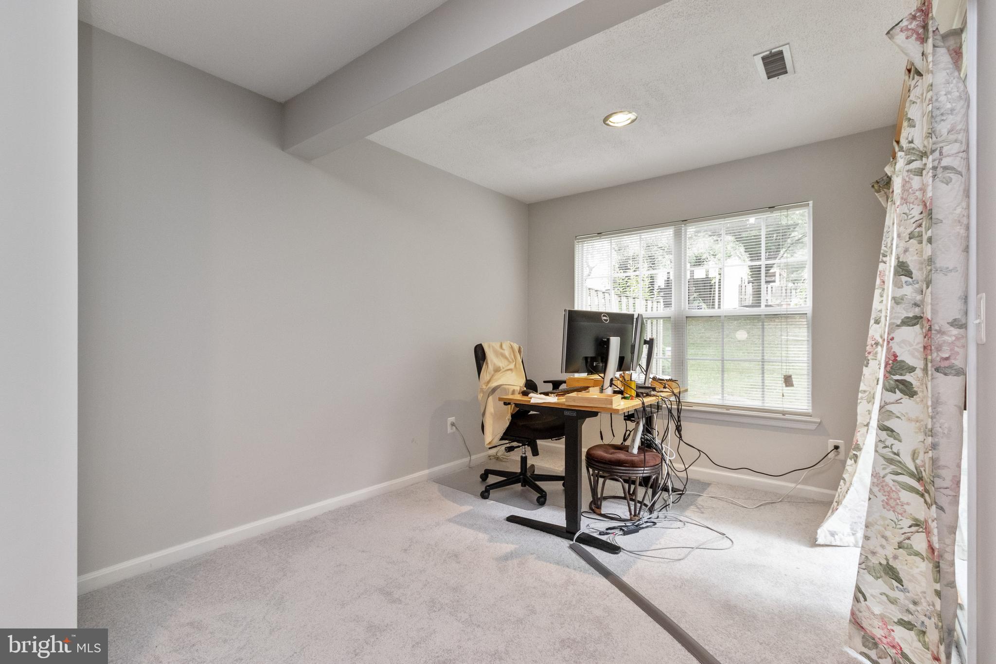 18775 Trident Square Leesburg, VA 20176 - Photo 42 of 51 Lower level bump out home office