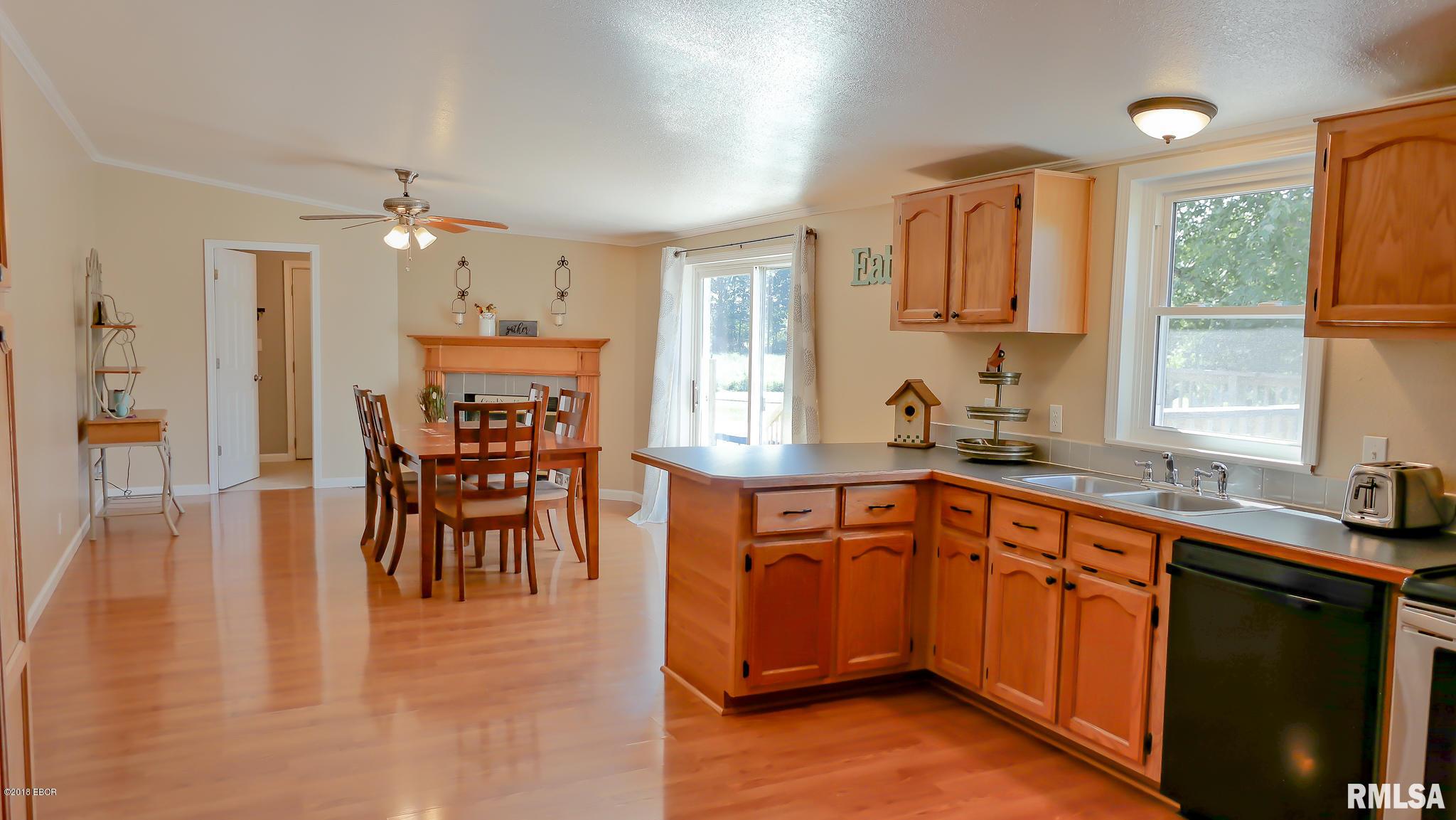 14003 Mustang Road Marion, IL 62959 - Photo 13 of 34