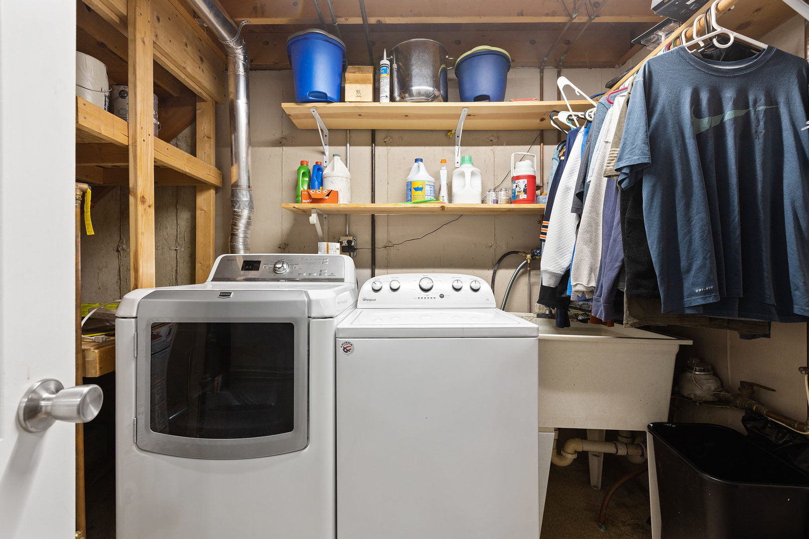 778 Lake Road, Unit 778 New Lenox, IL 60451 - Photo 14 of 16 a utility room with dryer and washer