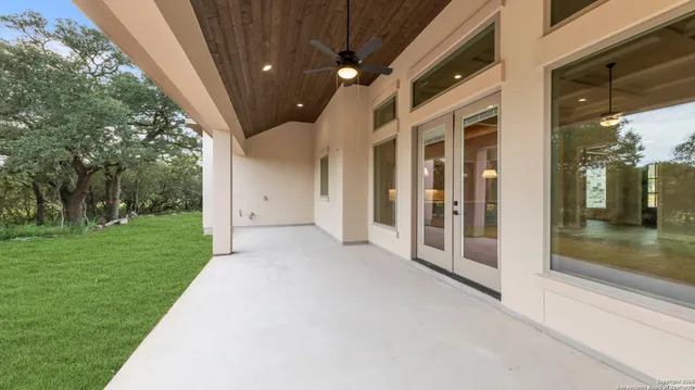 $942,000 | 109 Lazy Oak Place, Spicewood, TX 78669