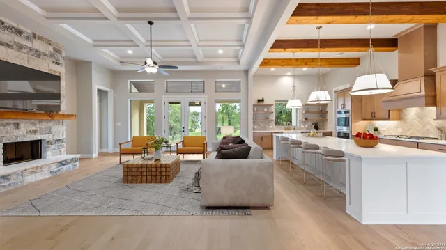 $942,000 | 109 Lazy Oak Place, Spicewood, TX 78669