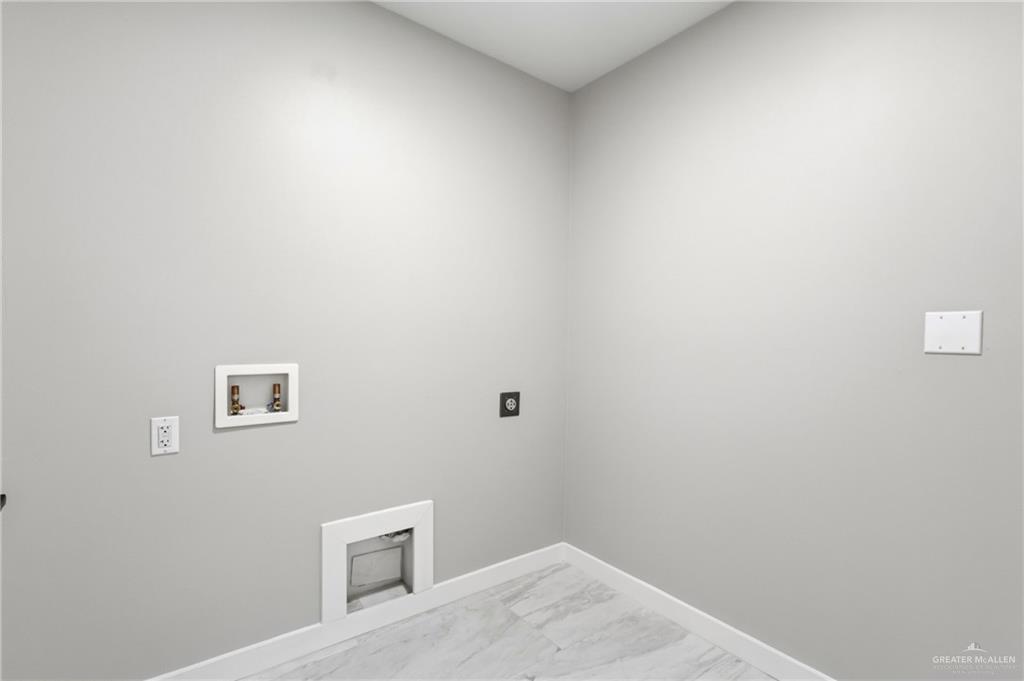 2206 Corales Street Mission, TX 78573 - Photo 14 of 19 a view of a hallway