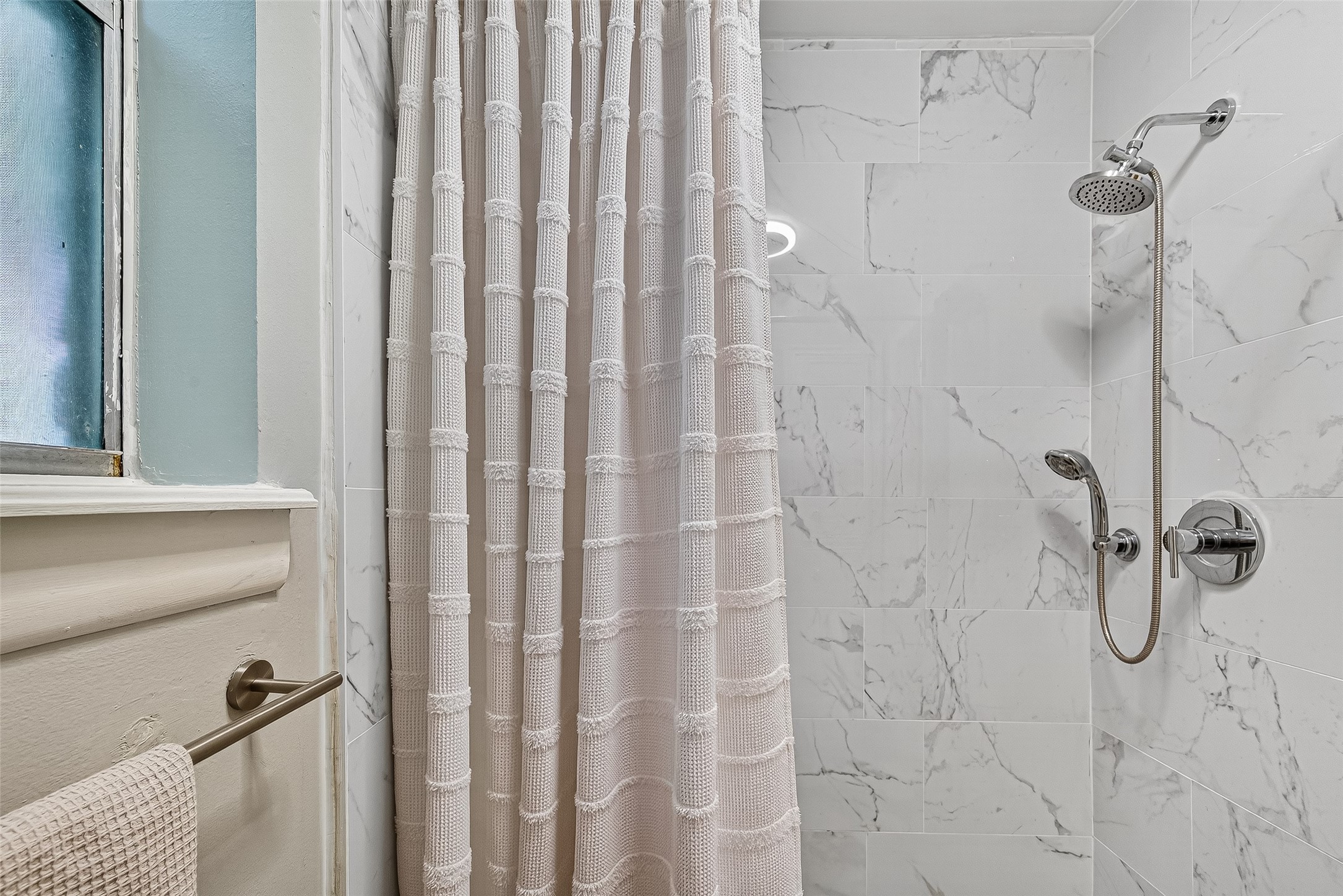 702 Heather Lane Baytown, TX 77521 - Photo 24 of 26