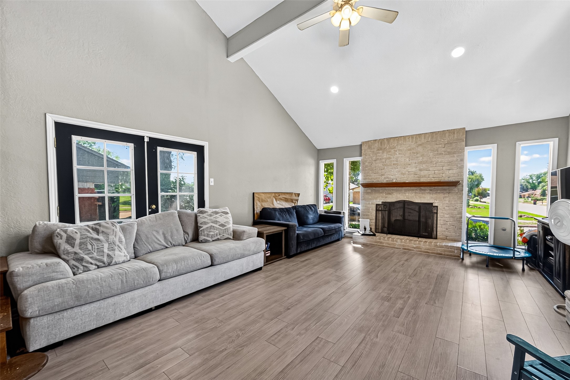 702 Heather Lane Baytown, TX 77521 - Photo 5 of 26