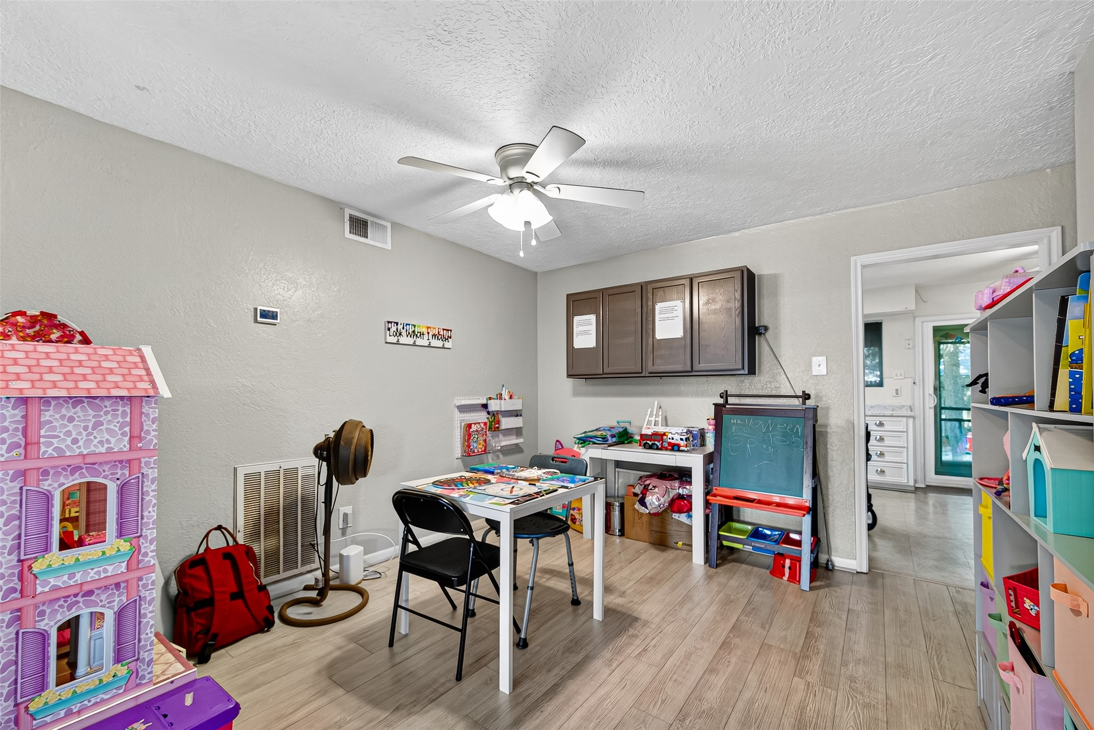 702 Heather Lane Baytown, TX 77521 - Photo 8 of 26