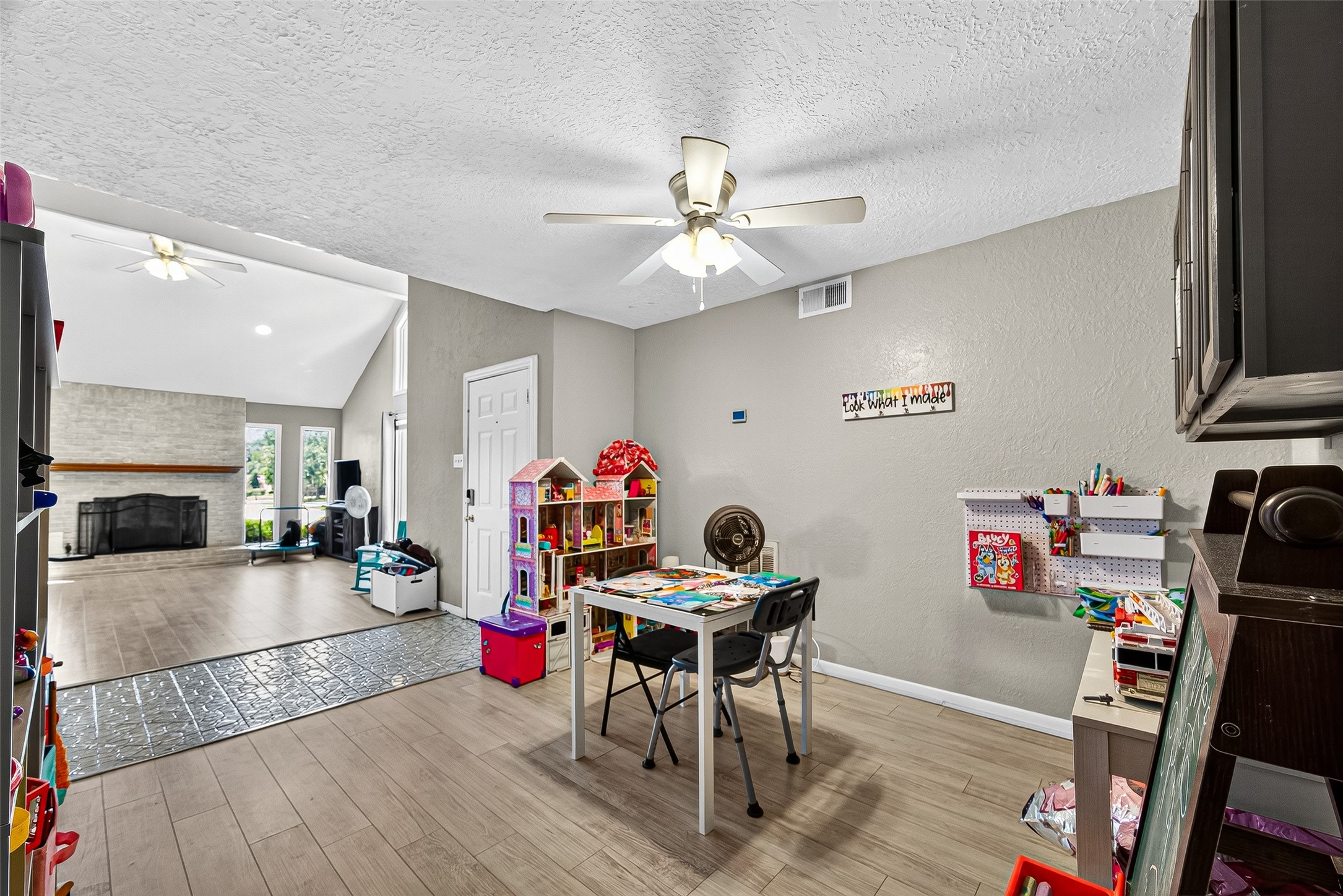 702 Heather Lane Baytown, TX 77521 - Photo 9 of 26