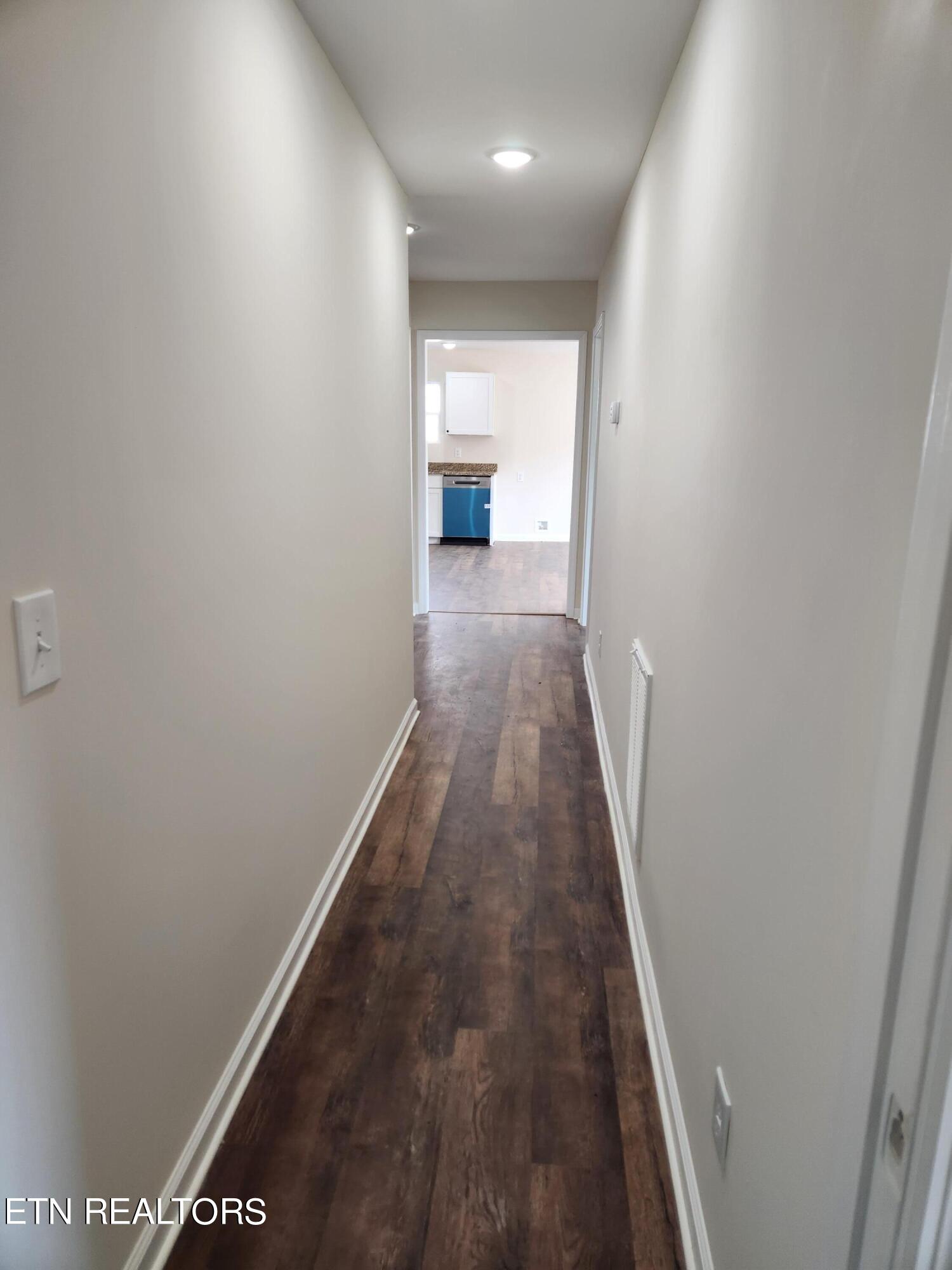 312 Blockhouse Valley Road Clinton, TN 37716 - Photo 6 of 32 HALL