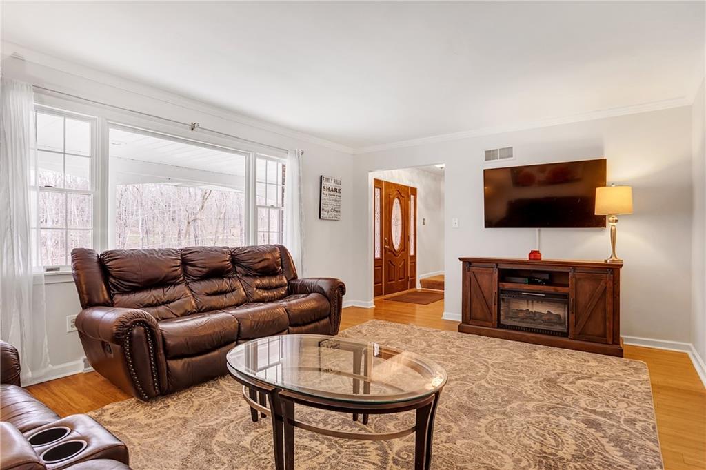 8 Blackswoods Road Freedom, PA 15042 - Photo 2 of 25 Living room 18x13