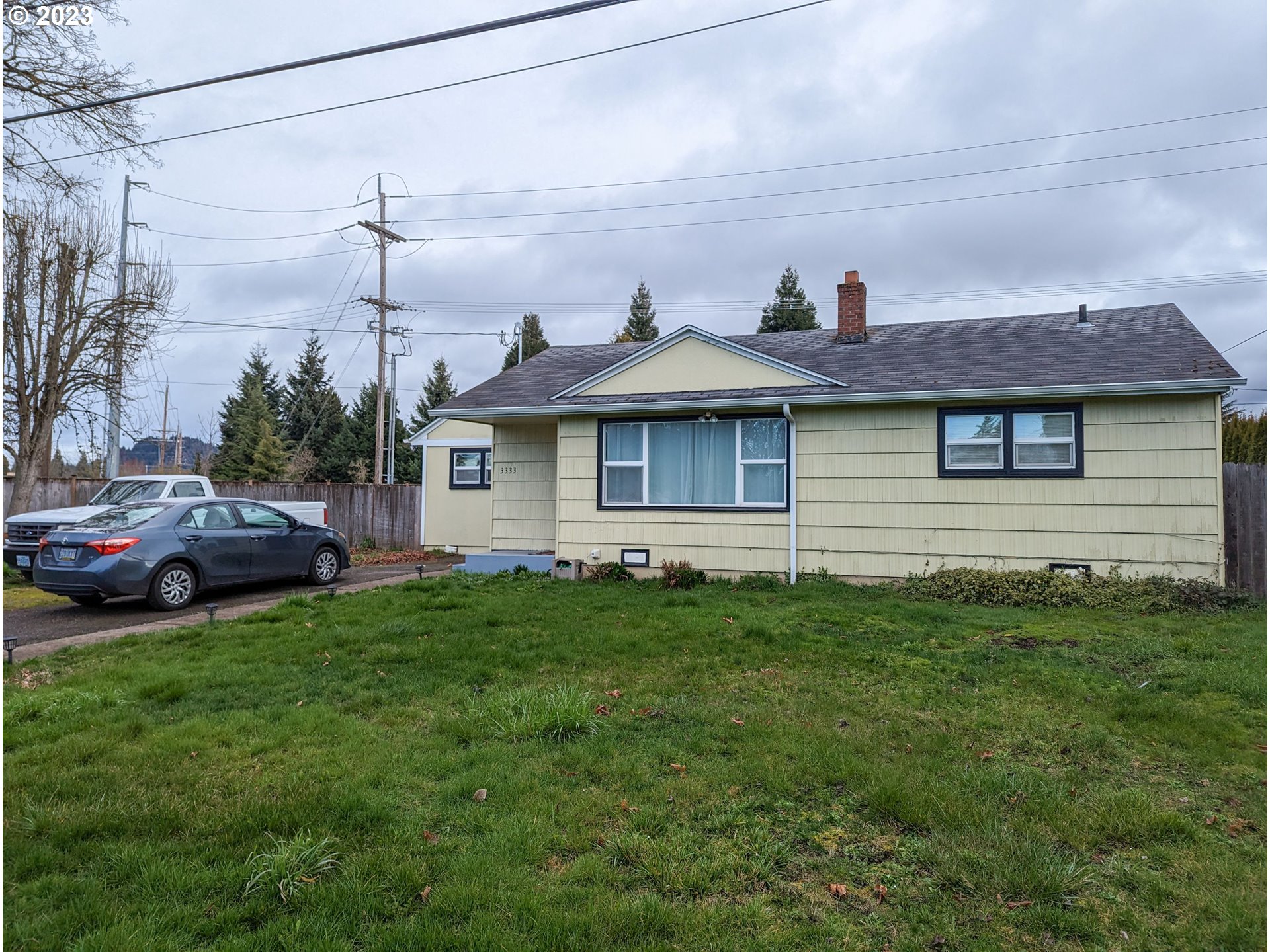 Game Farm Road Springfield, OR 97477 - Photo 5 of 6 a house view with a garden space