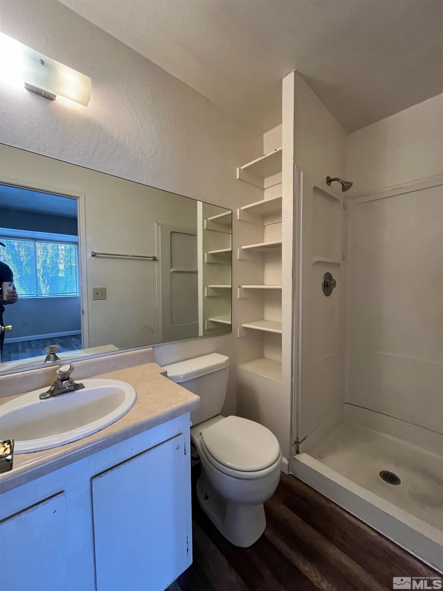 1494 Lewis Street, Unit 6 Reno, NV 89502 - Photo 6 of 13 Photo 8