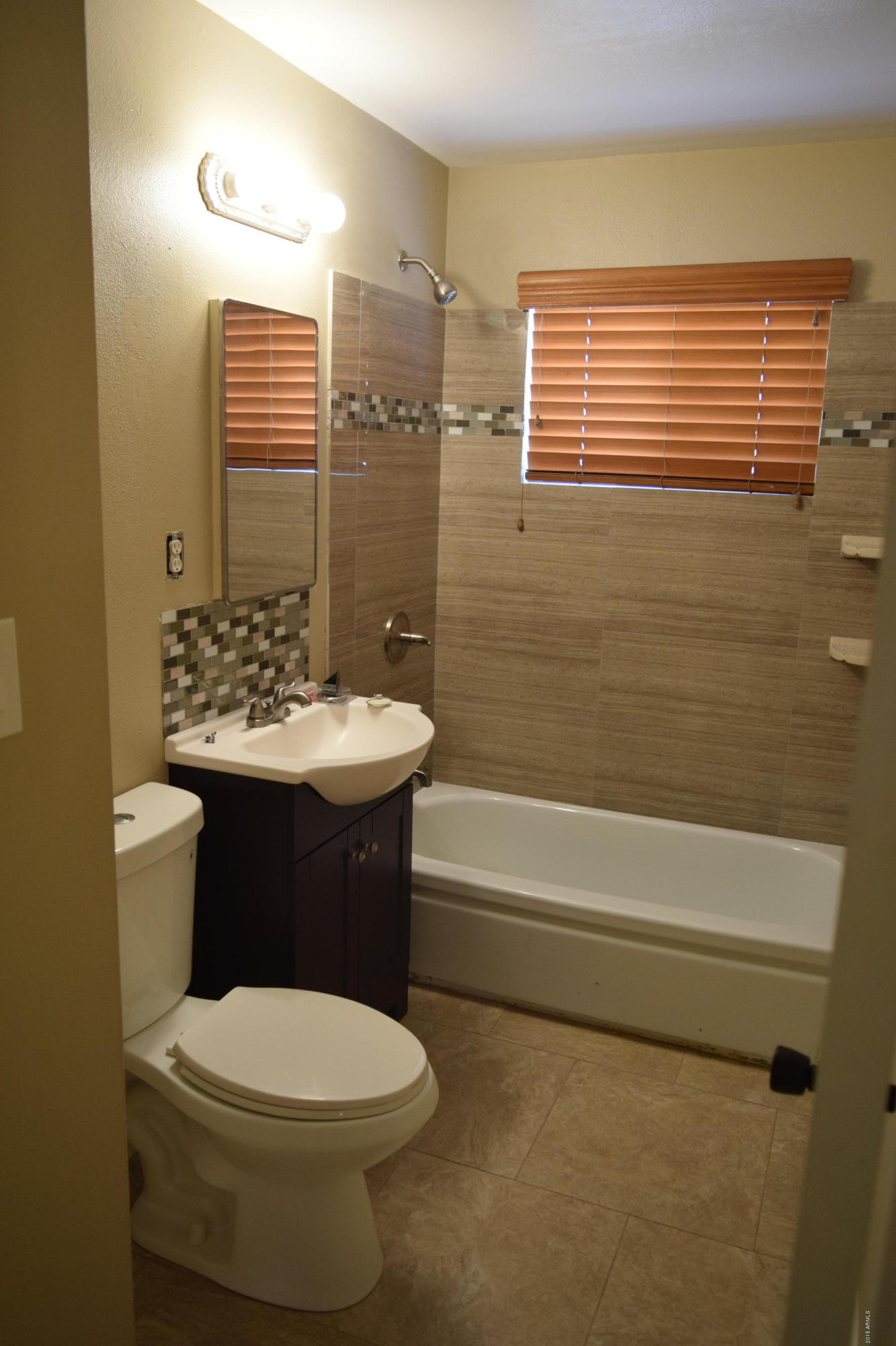 3225 West Bethany Home Road Phoenix, AZ 85017 - Photo 11 of 13 DSC_0198