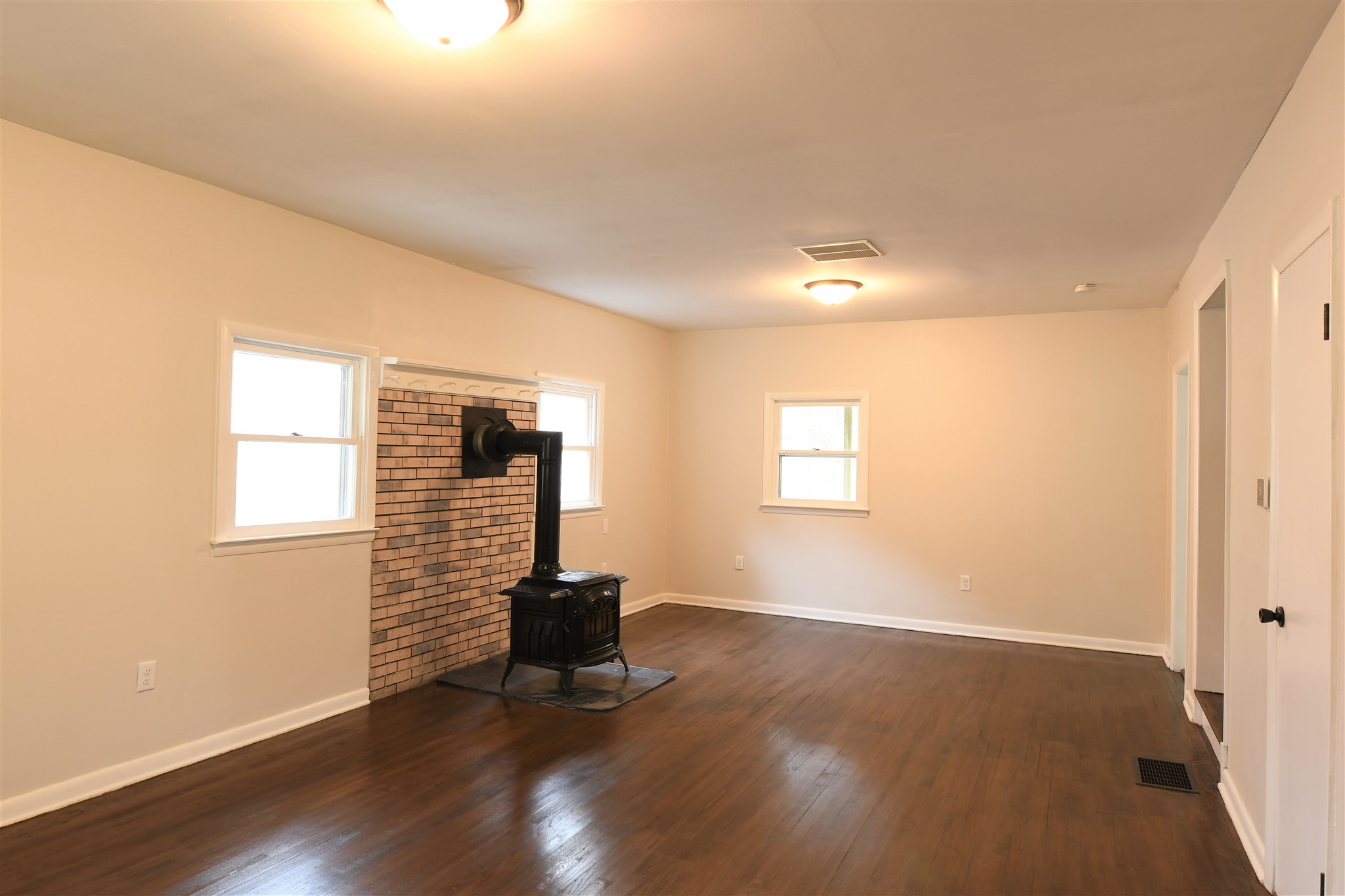 6398 East Robinson Road Bloomington, IN 47408 - Photo 3 of 35
