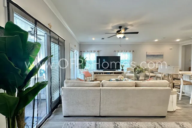 $2,500 | 100 Beach Drive, Unit 10, Destin, FL 32541