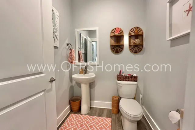 $2,500 | 100 Beach Drive, Unit 10, Destin, FL 32541