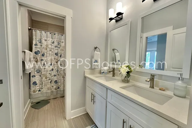 $2,500 | 100 Beach Drive, Unit 10, Destin, FL 32541