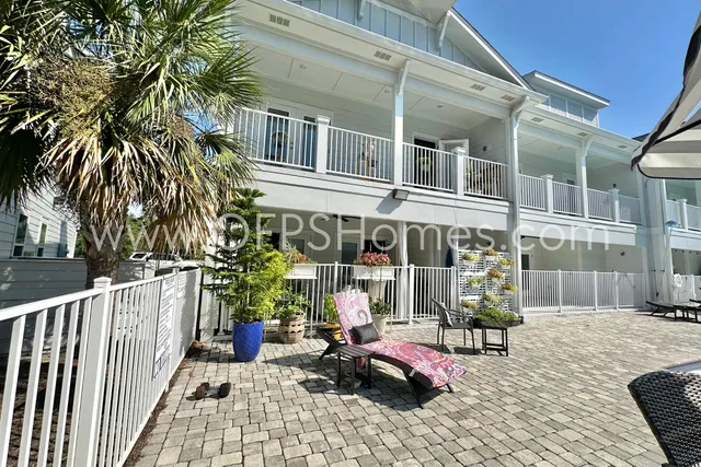 $2,500 | 100 Beach Drive, Unit 10, Destin, FL 32541