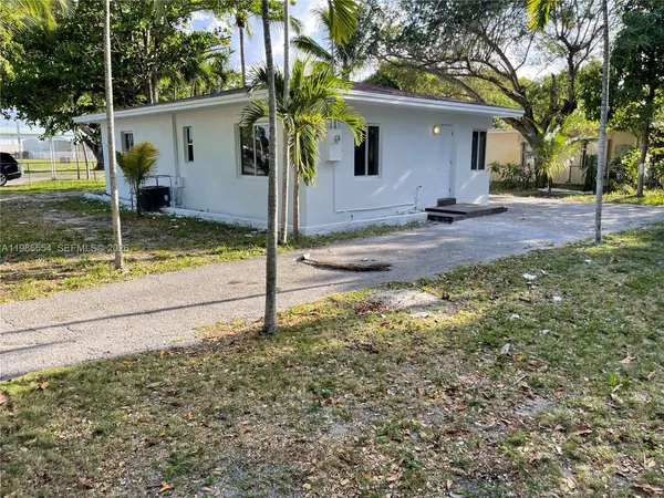 $3,000 | 771 Northeast 137th Street, North Miami, FL 33161